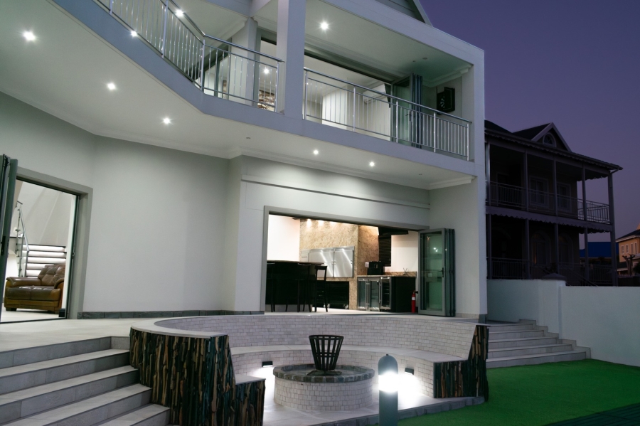 5 Bedroom Property for Sale in Marina Martinique Eastern Cape